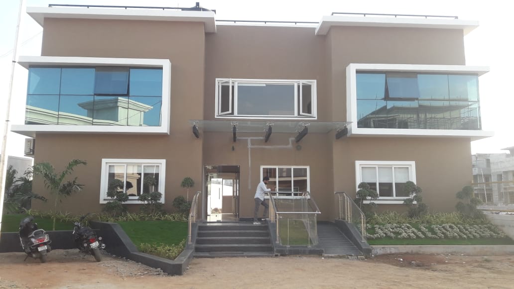 Villas with clubhouse facility